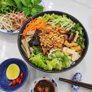 bún trộn chay
